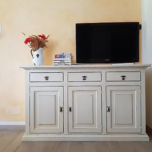 Pietra Di Bismantova Short Lets Appartamento